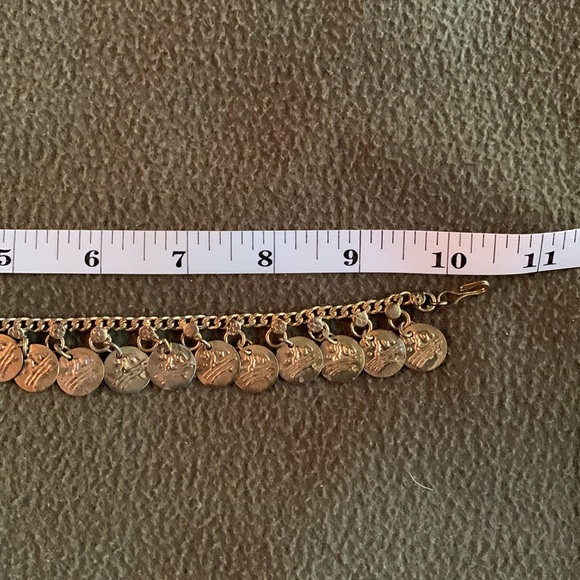 Gold plated coin bracelet.  10 1/2 inches - Picture 6 of 6